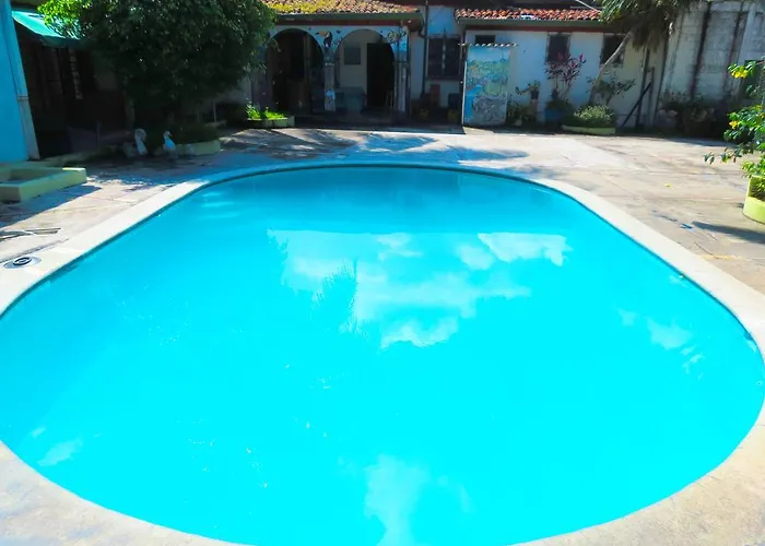 Hostal Tropicana
