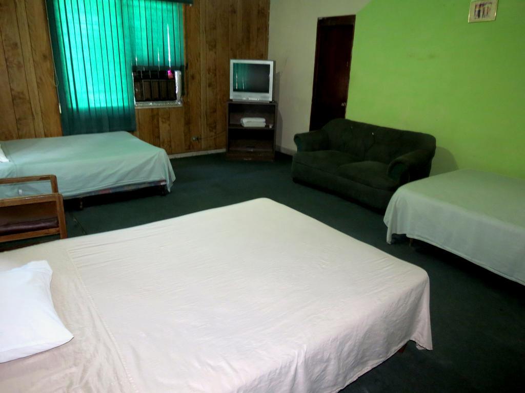 Tropicana 2*